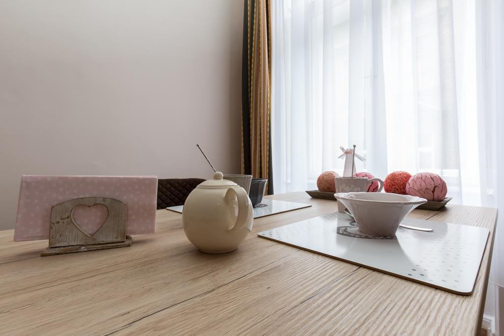 Bpm: Dob70 Classic Apartment In Downtown Budapeste Quarto foto