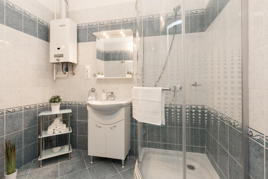 Bpm: Dob70 Classic Apartment In Downtown Budapeste Quarto foto